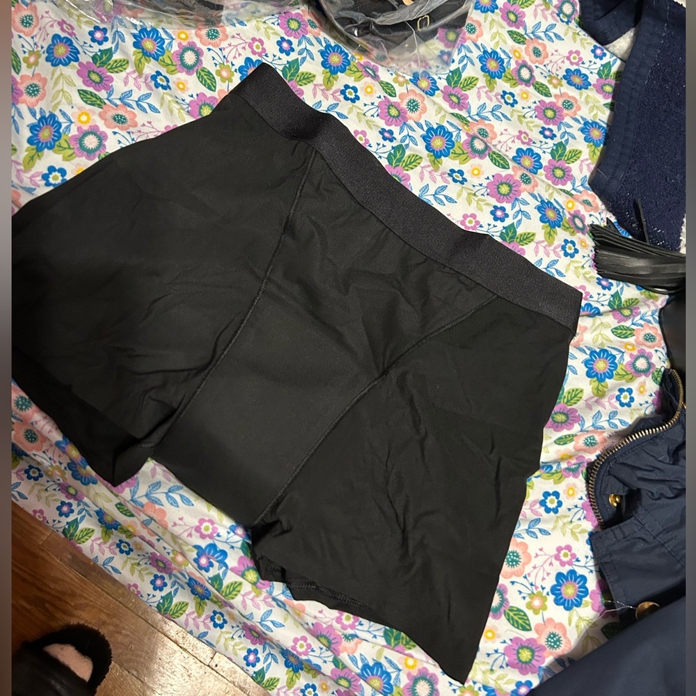 V.S BLACK BOY SHORTS